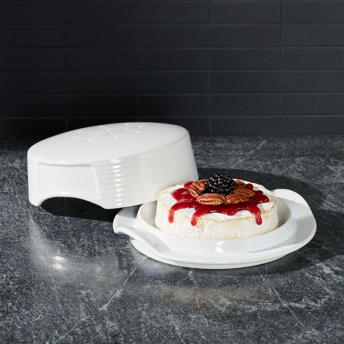 CRATE & BARREL - Plato Para Hornear Brie