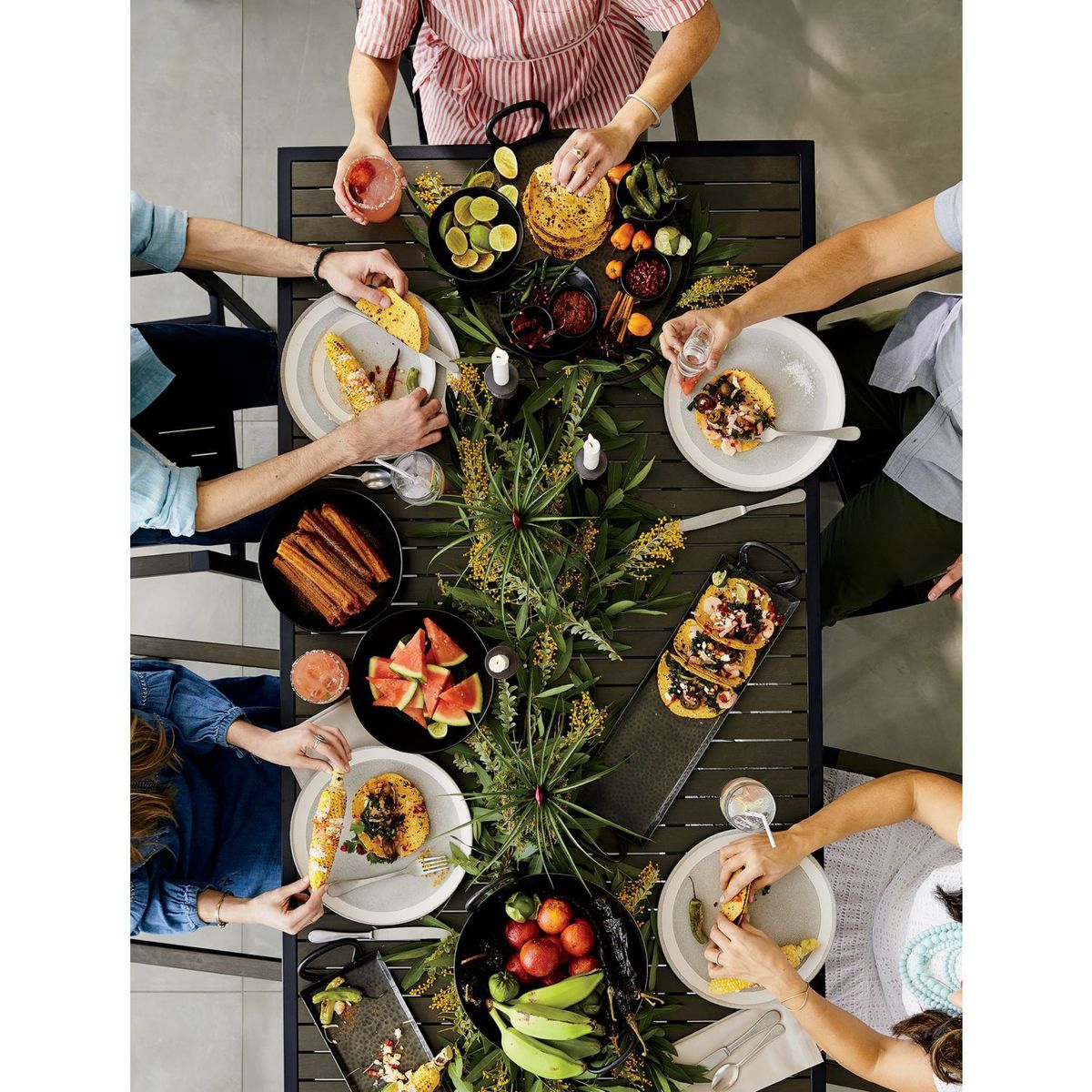 CRATE & BARREL - Bowl Festa