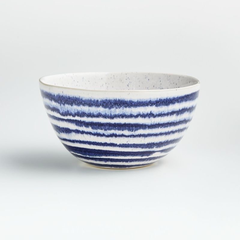CRATE & BARREL - Bowl para Cereal con Líneas Azules Lina
