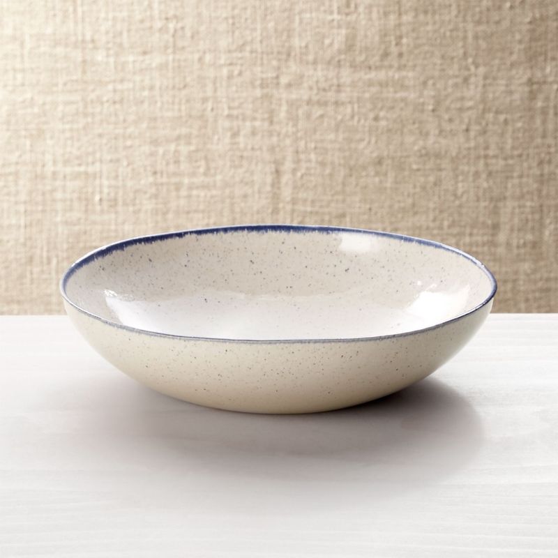 CRATE & BARREL - Bowl Bajo para Pasta/Sopa con Línea Azul Lina