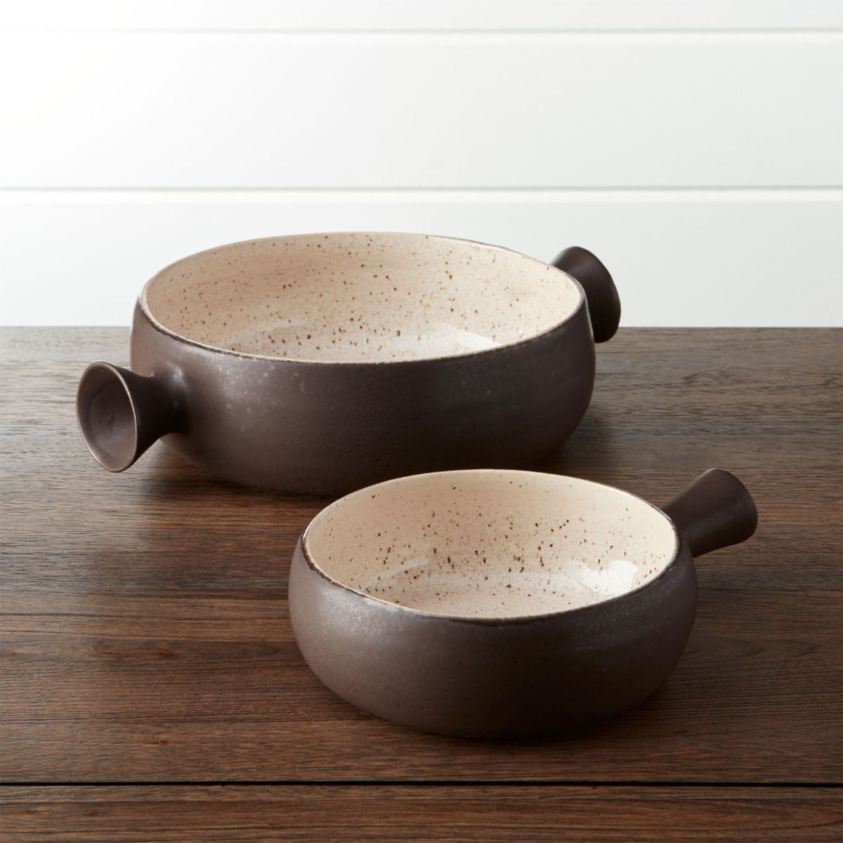 CRATE & BARREL - Bowl Individual con Mango Wilder