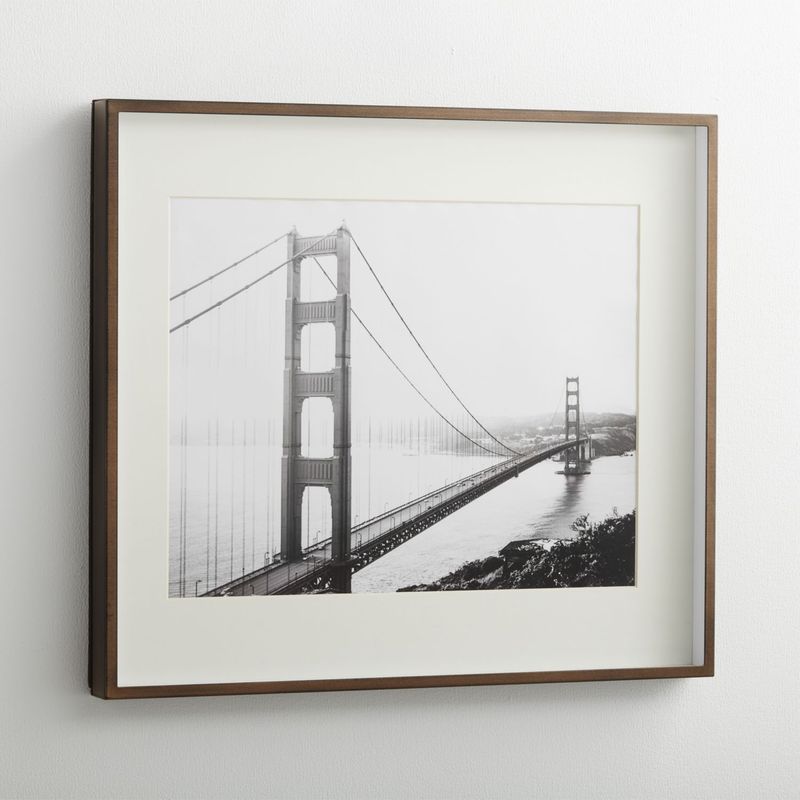 CRATE & BARREL - Marco para Pared de Bronce Envejecido 28x36