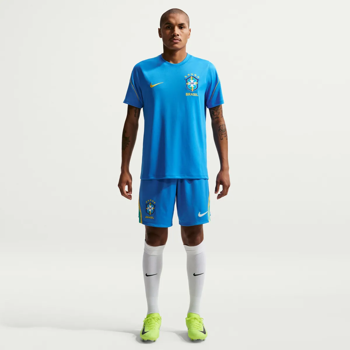 NIKE - Short Fútbol Local Brasil 2026 Hombre Versión Estadio Nike