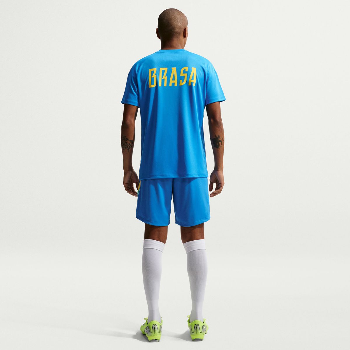 NIKE - Short Fútbol Local Brasil 2026 Hombre Versión Estadio Nike