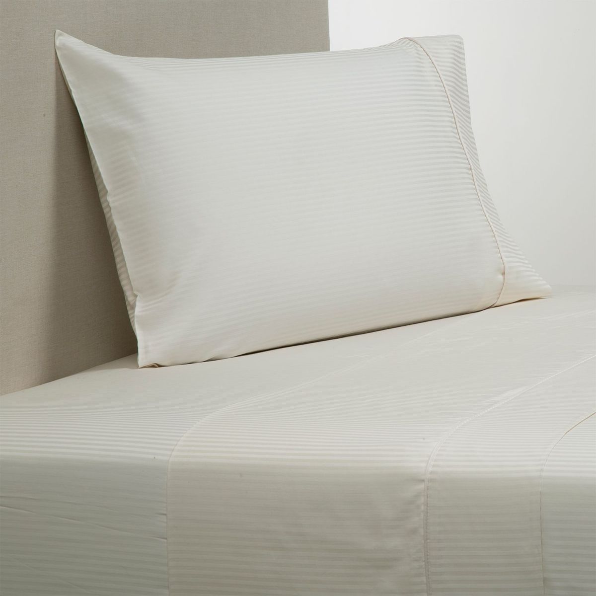 BASEMENT HOME - Juego de Sábanas Lisas 100% Algodón 600 Hilos