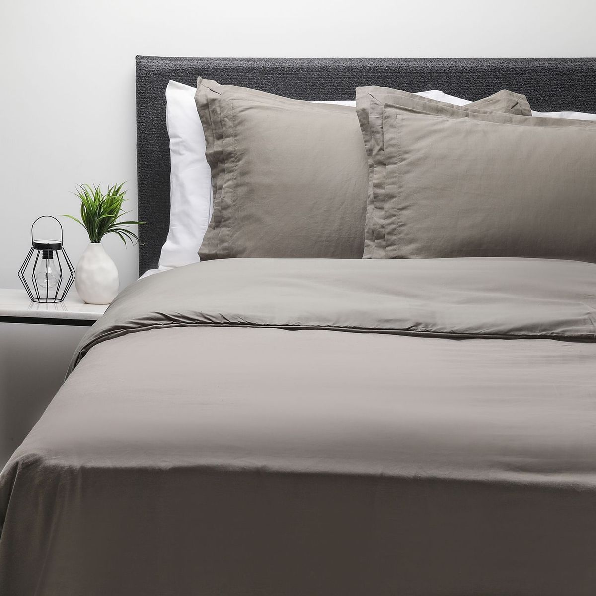 BASEMENT HOME - Funda Plumón Bordada Lino Basement Home