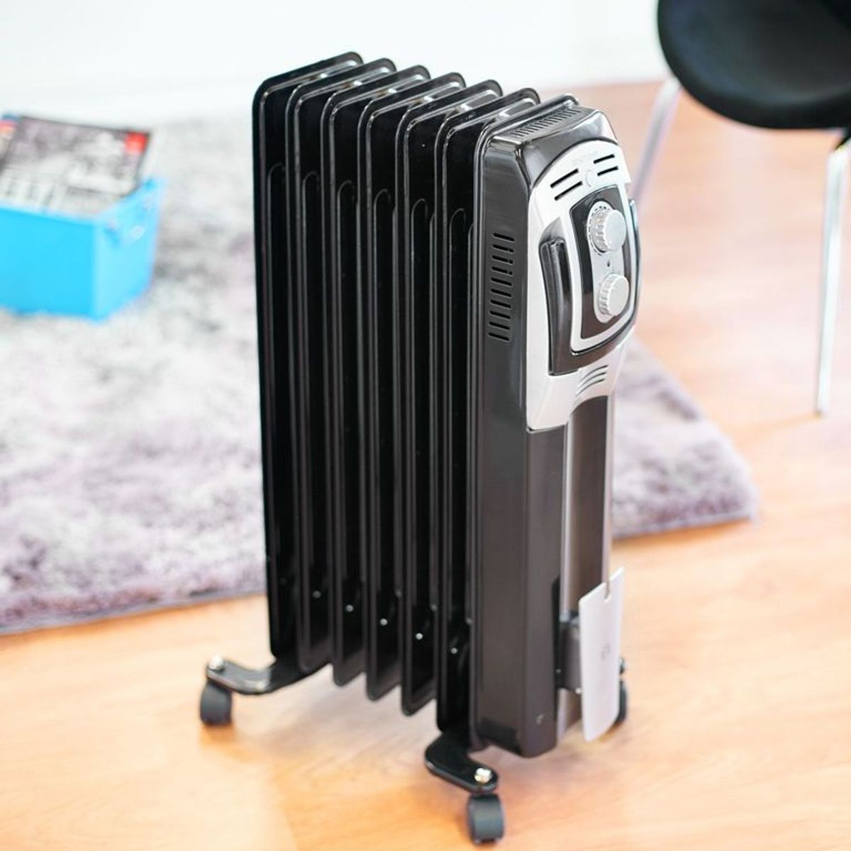 RECCO - Calefactor Oleoeléctrica Recco 1500W con Ruedas y Termostato Ajustable