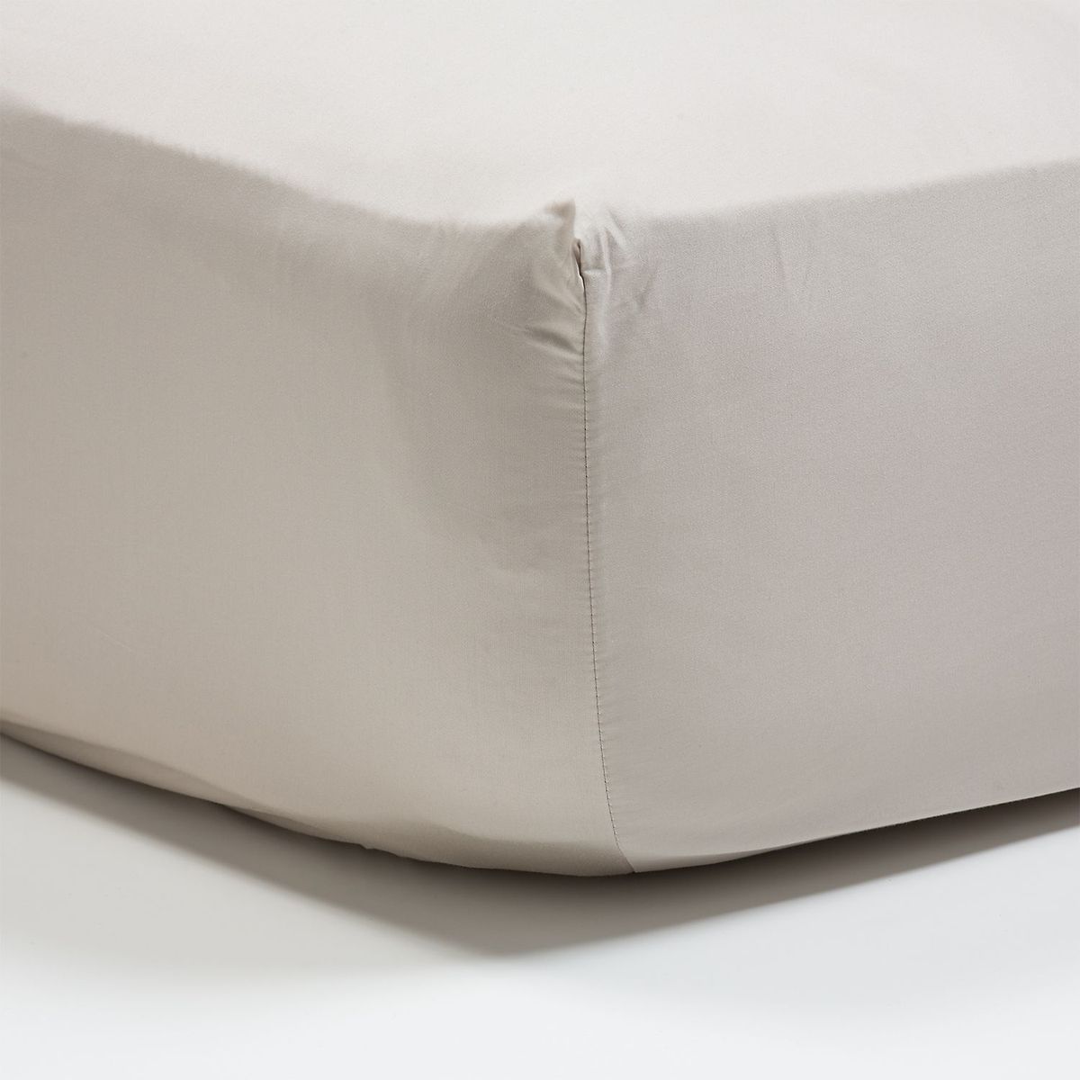 BASEMENT HOME - Sábana Bajera Lisa 100% Algodón 300 Hilos