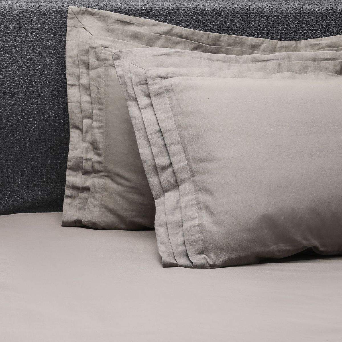 BASEMENT HOME - Funda Plumón Bordada Lino Basement Home