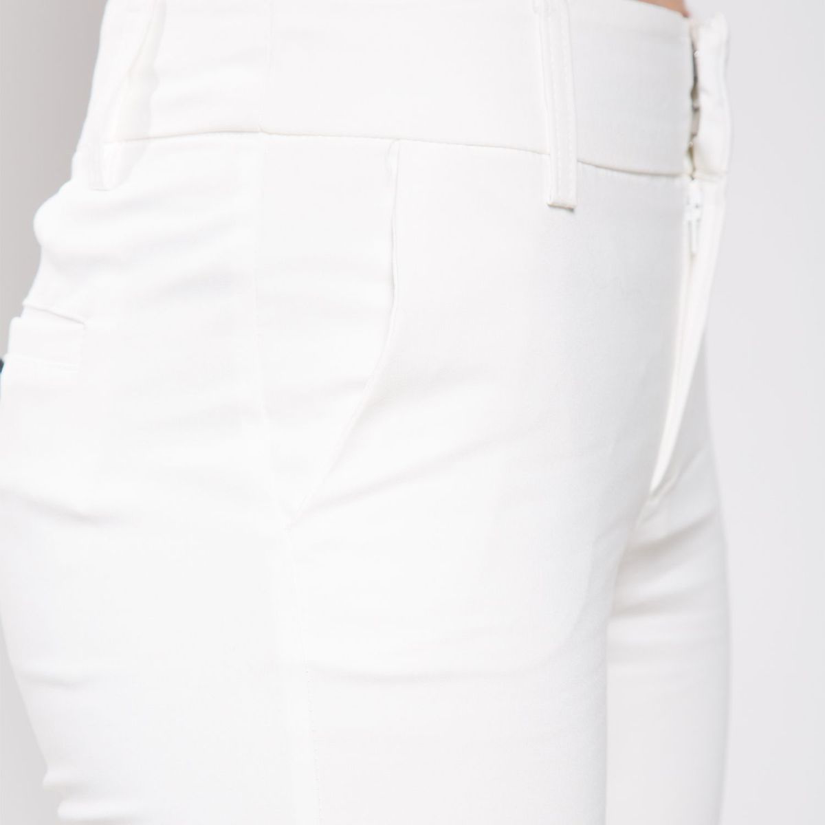 BASEMENT - Pantalón Gabardina