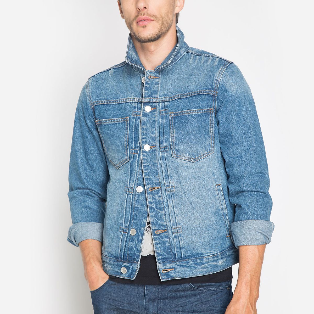 BASEMENT - Casaca Básica