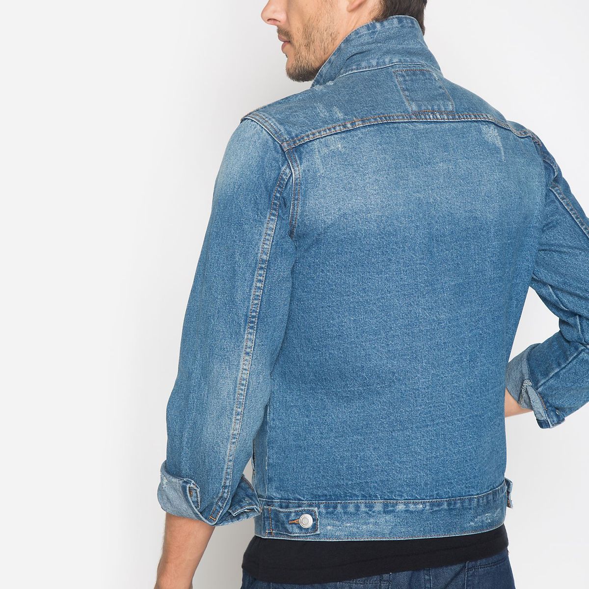 BASEMENT - Casaca Básica