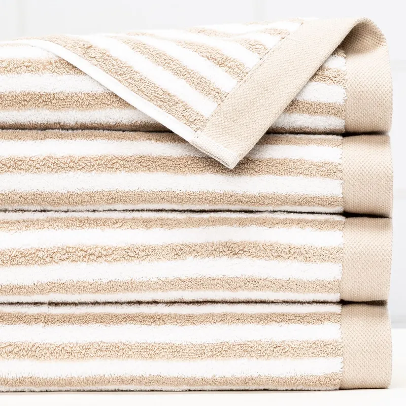 BASEMENT HOME - Toalla de Baño Combed Rayas 100% Algodón 650gr Basement Home