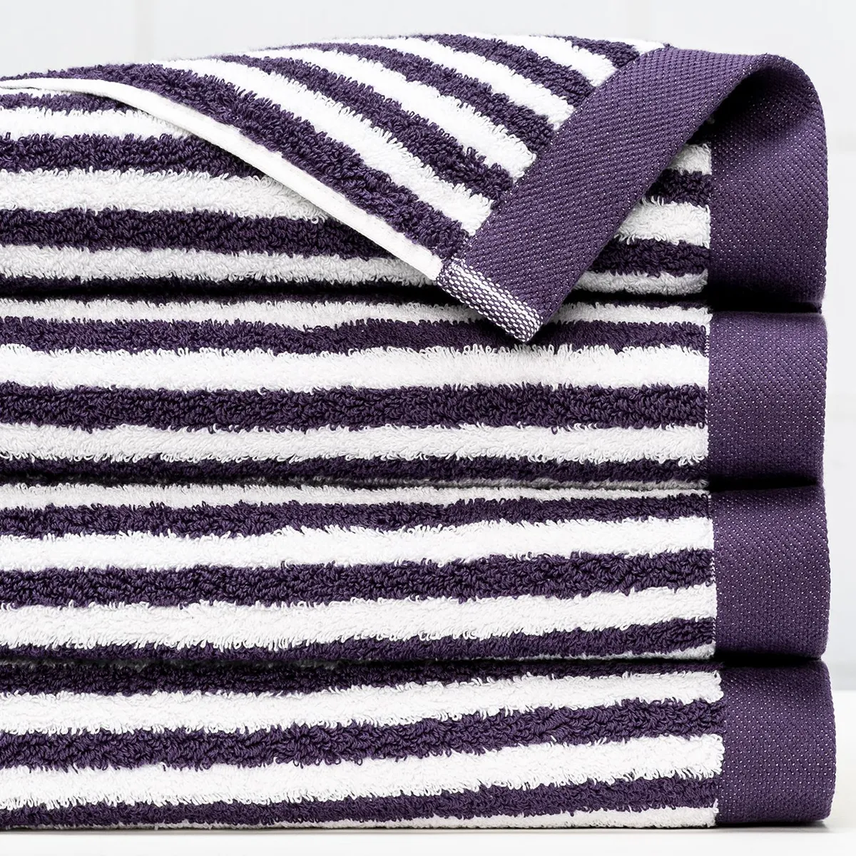 BASEMENT HOME - Toalla de Baño Combed Rayas 100% Algodón 650gr Basement Home