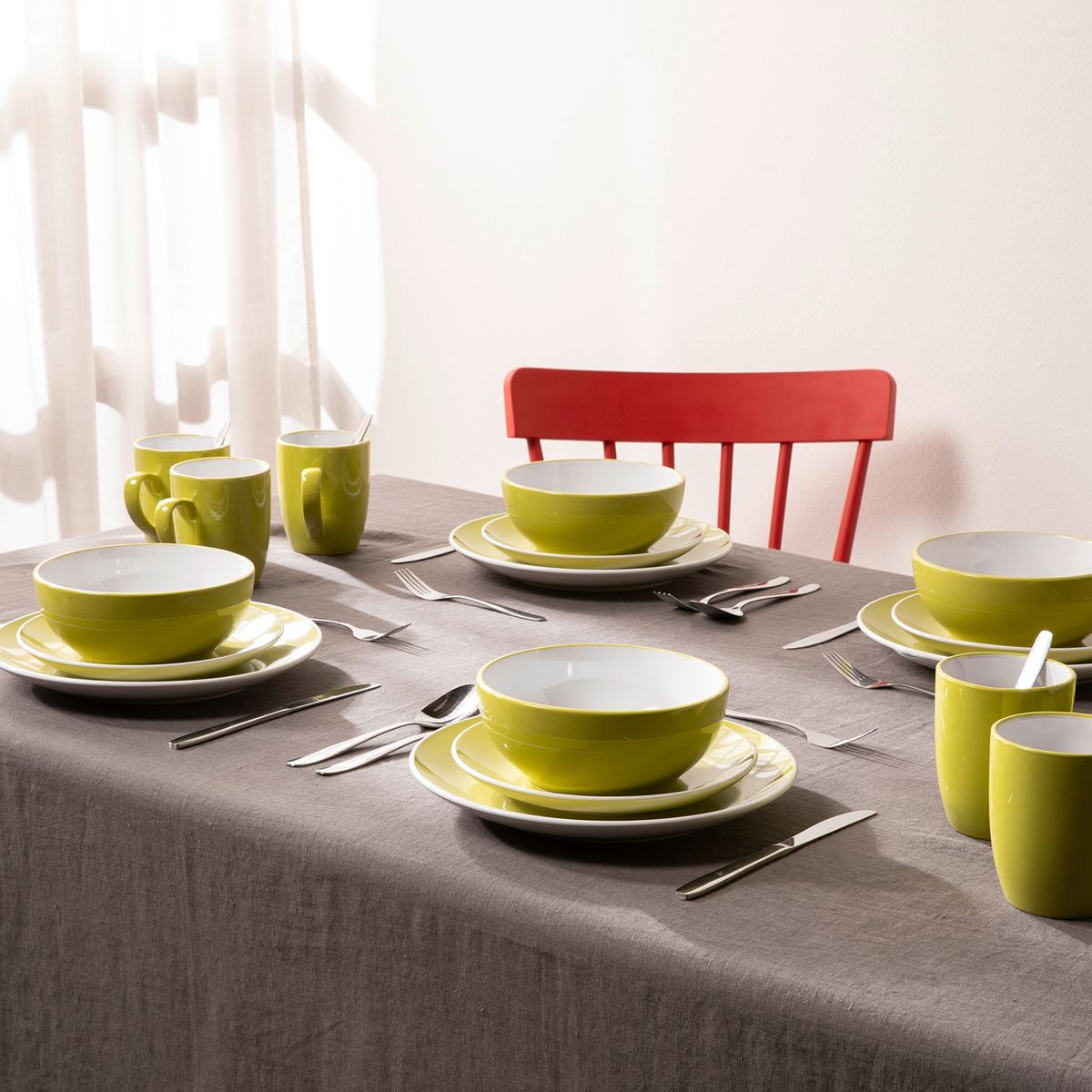 MICA - Juego de Vajilla 16 Piezas Amarillo