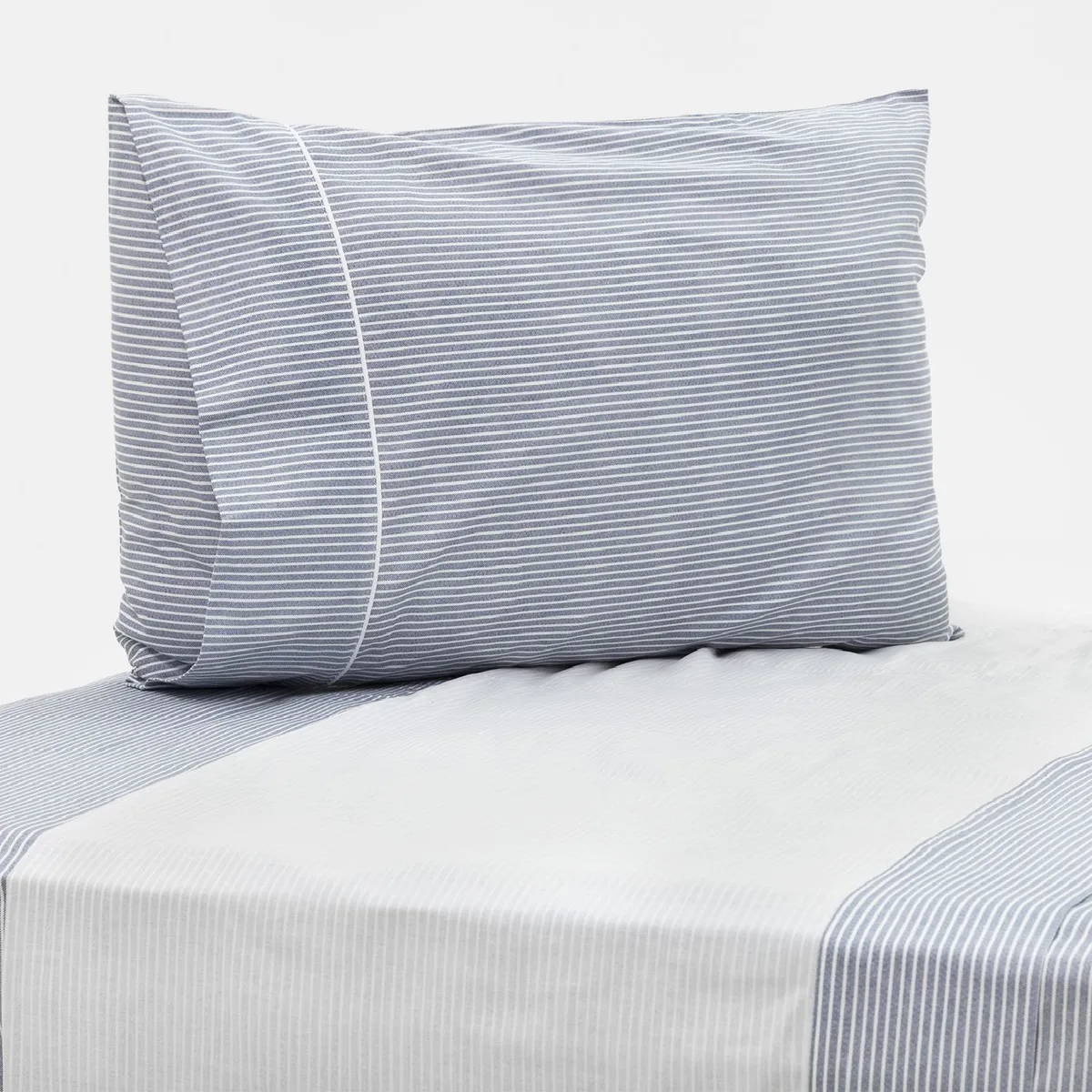 BASEMENT HOME - Juego de Sábanas Augusto 100% Algodón 250 Hilos