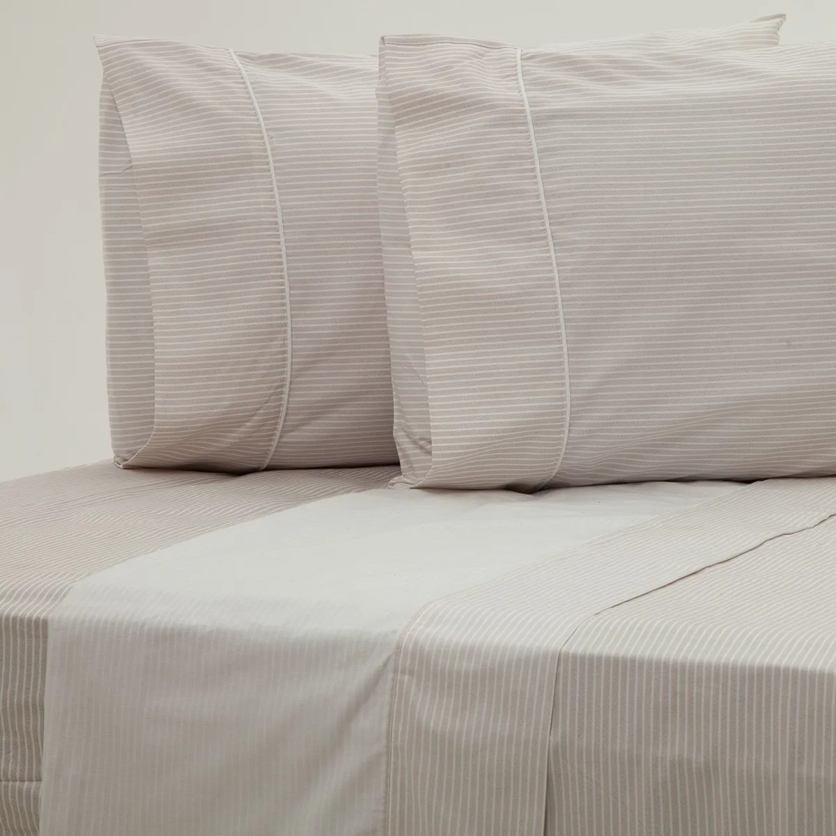 BASEMENT HOME - Juego de Sábanas Augusto 100% Algodón 250 Hilos