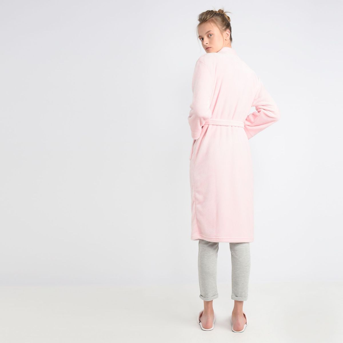 BASEMENT HOME - Pack Bata de Baño + Pantuflas