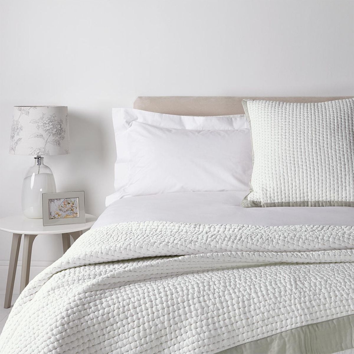 JOHN LEWIS & PARTNERS - Cubrecama Liso Lydia