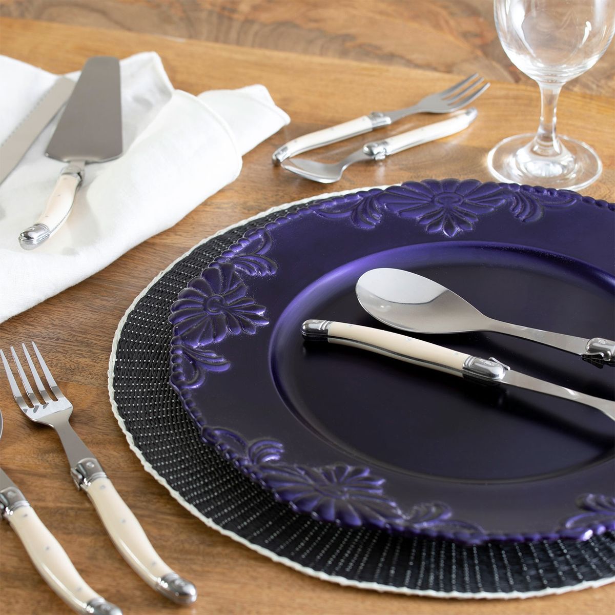 ROBERTA ALLEN - Maleta de Cubiertos Francia