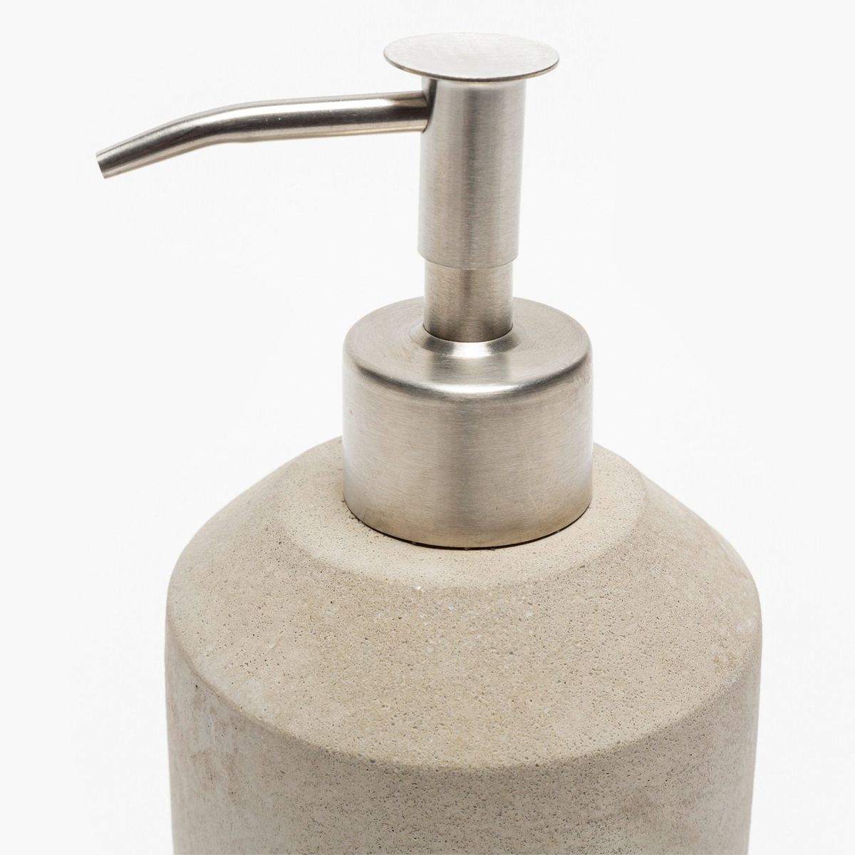 BASEMENT HOME - Dispensador Cemento