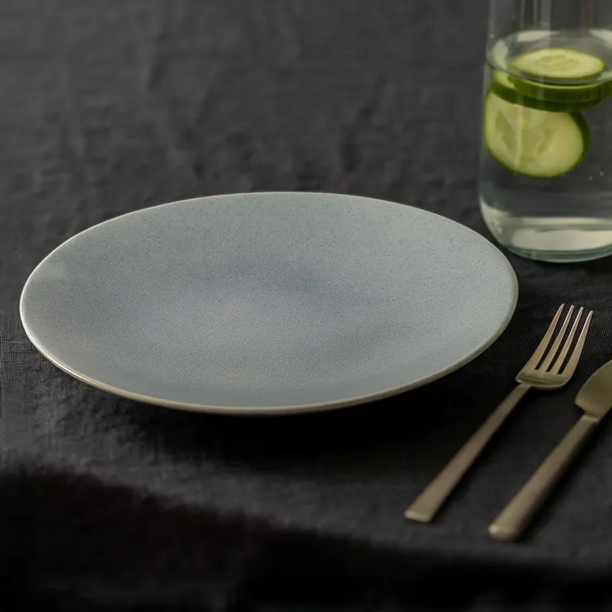 BASEMENT HOME - Plato de Fondo Cerámica Gres 27.5 cm