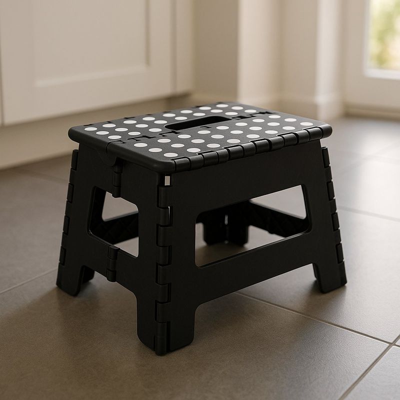 MICA - Banquito Plegable Negro