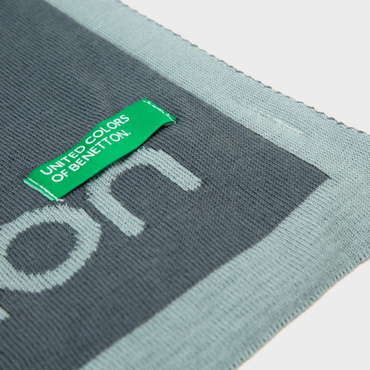 BENETTON - Manta Logo Petroleo