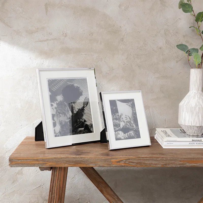 MICA - Marco de Fotos Delgado Plateado