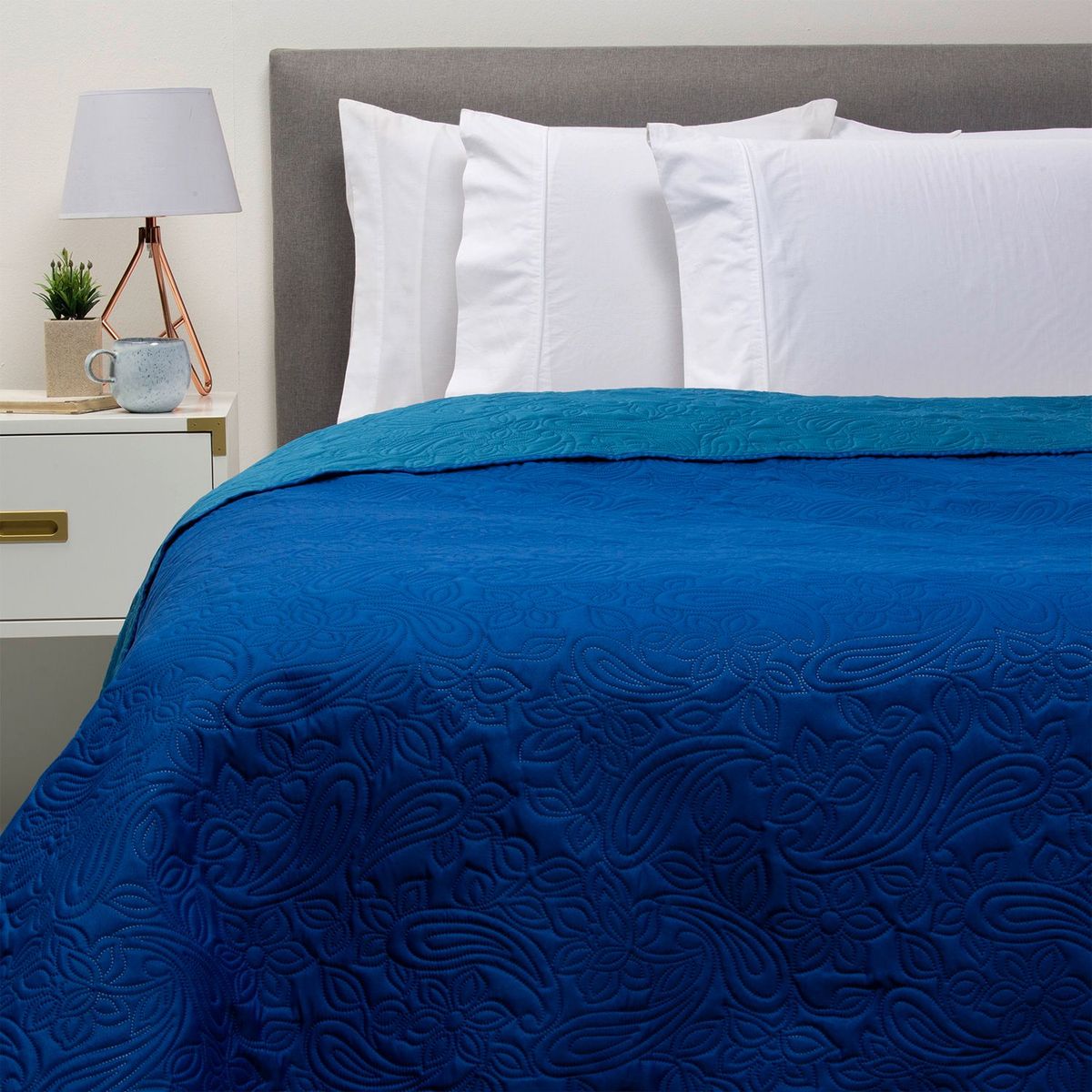 AMBIENTA - Cubrecama Azul