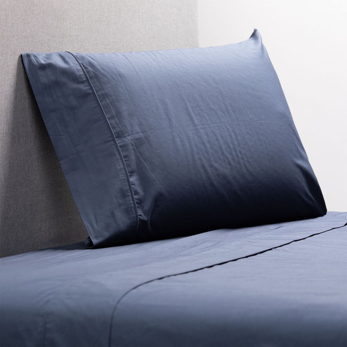 BASEMENT HOME - Juego de Sábanas Lisas 100% Algodón 200 Hilos