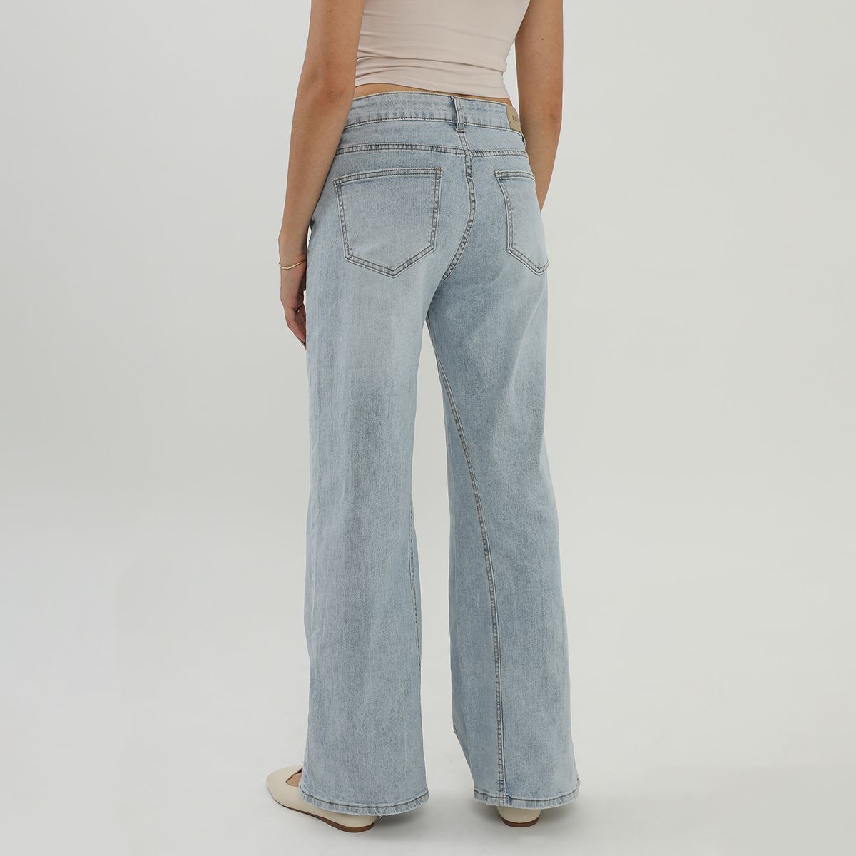 SYBILLA - Jean Wide Leg Tiro Medio Mujer Sybilla.