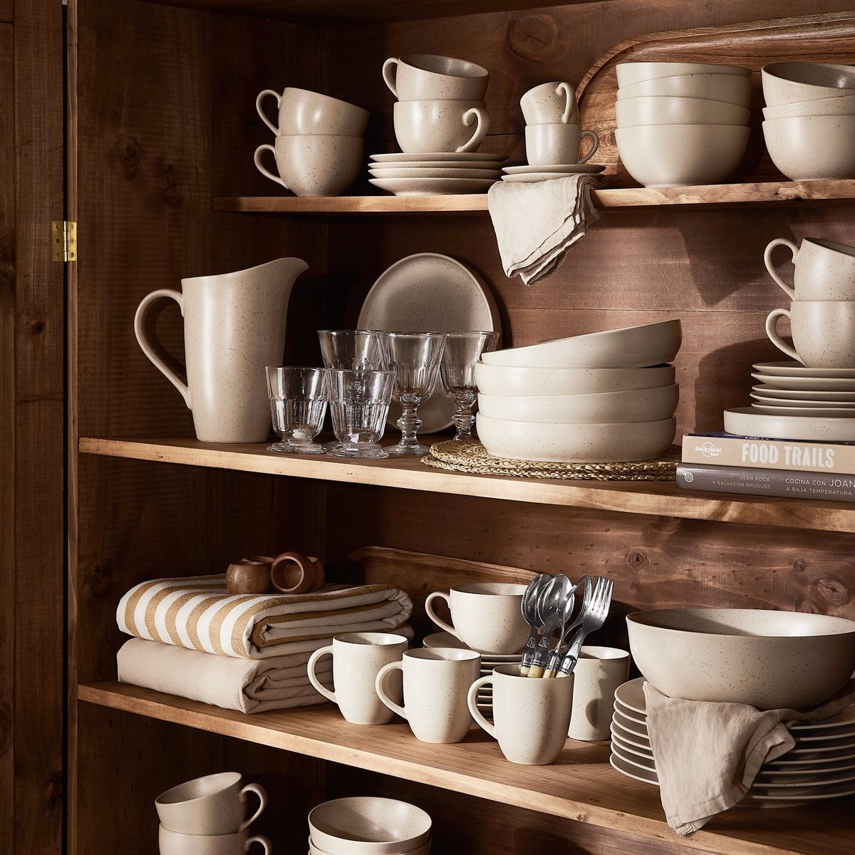 BASEMENT HOME - Plato de Pasta Cerámica Gres 22.5 cm