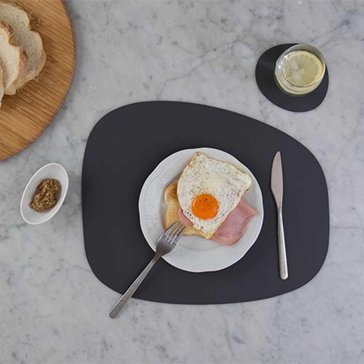 VACA VALIENTE - Individual Piedra Cuero Reciclado 39 cm