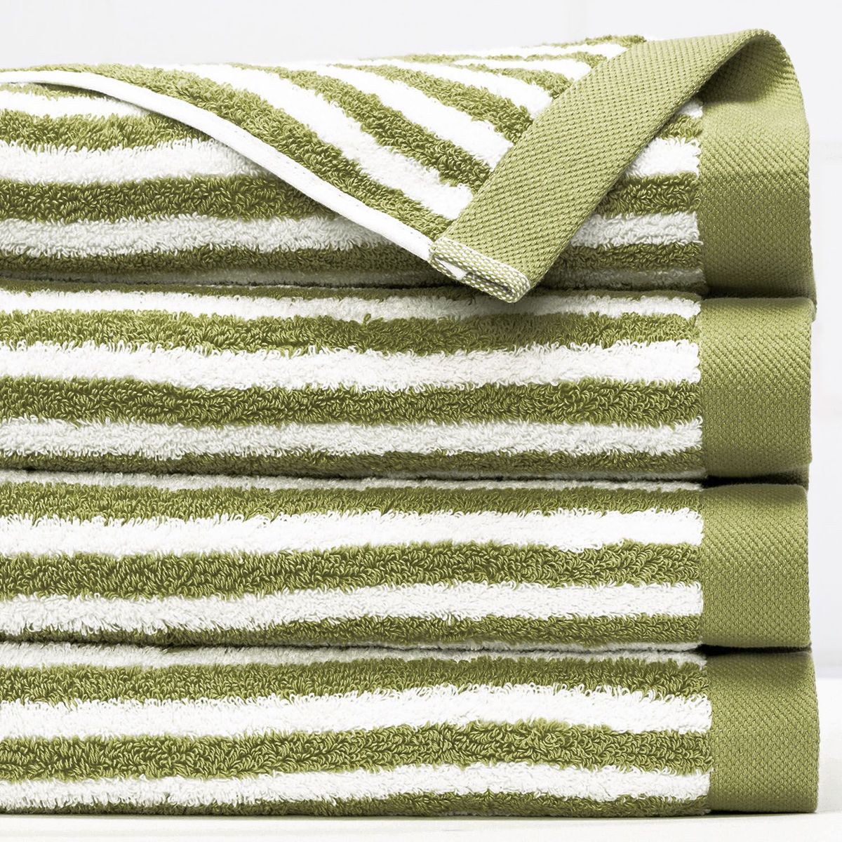 BASEMENT HOME - Toalla de Baño Combed Rayas 100% Algodón 650gr Basement Home
