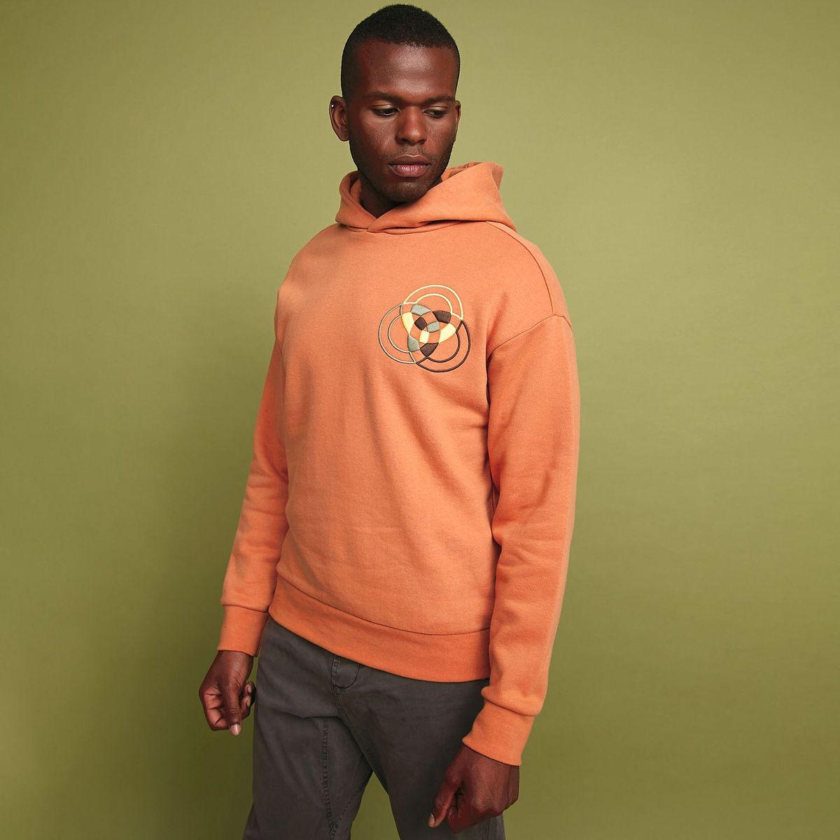 BASEMENT - Polera Hombre