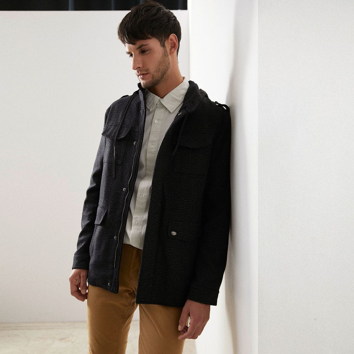 BASEMENT - Abrigo Hombre