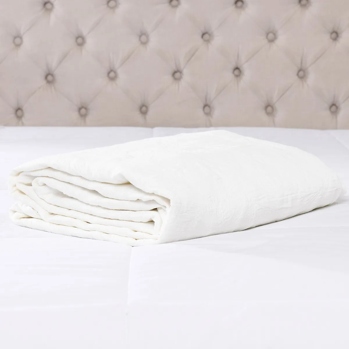 ROBERTA ALLEN - Cubrecama Jacquard Mercedes Roberta Allen