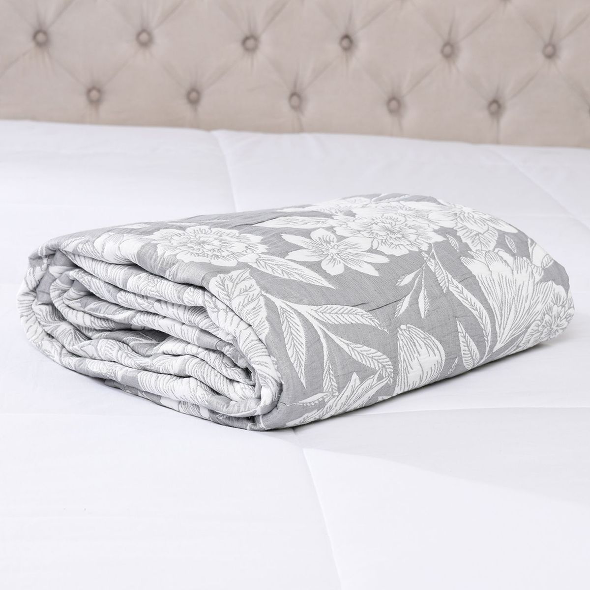 ROBERTA ALLEN - Cubrecama Jacquard Mercedes Roberta Allen