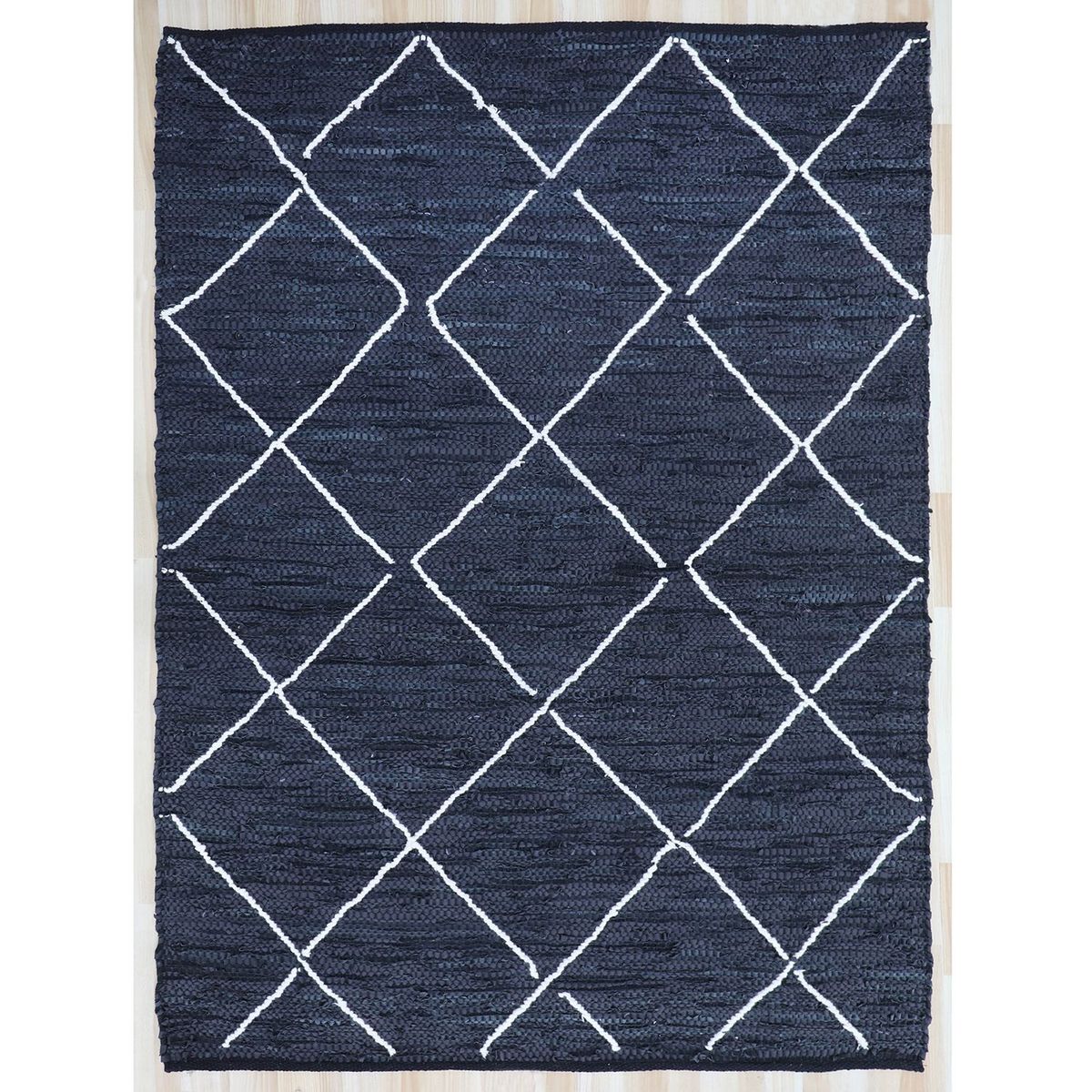 BASEMENT HOME - Alfombra de Cuero Reciclado Verca Rombos