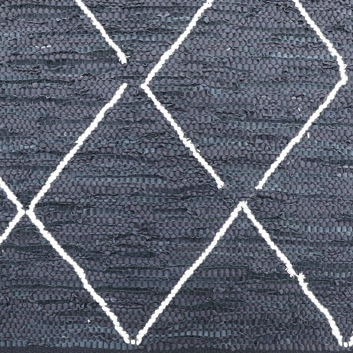 BASEMENT HOME - Alfombra de Cuero Reciclado Verca Rombos