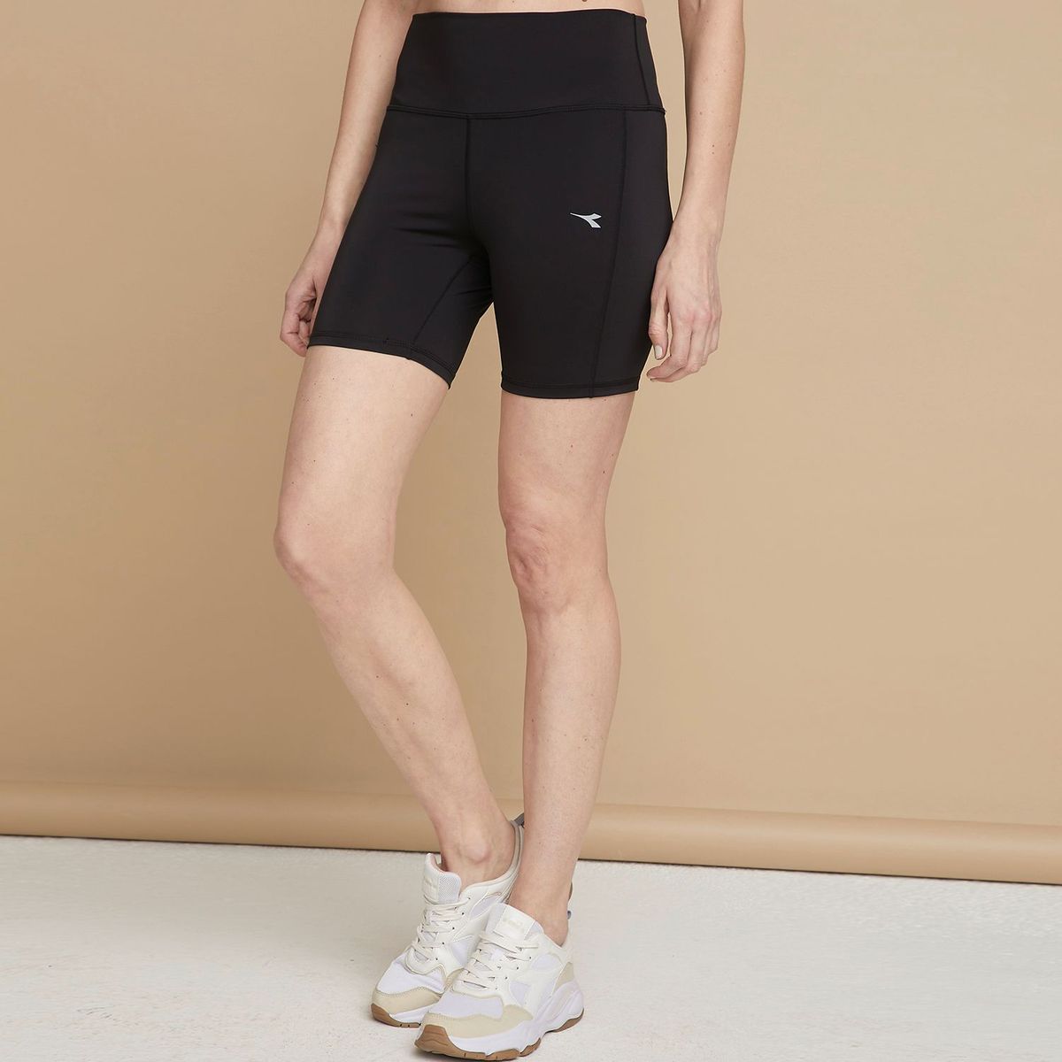 DIADORA - Short Biker Mujer