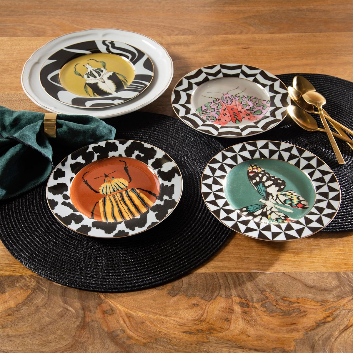 BASEMENT HOME - Plato Postre 20cm Market Bug