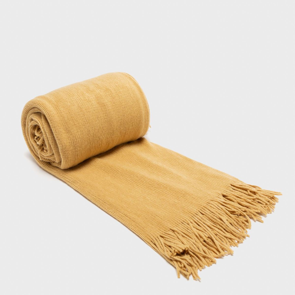 BASEMENT HOME - Manta Tejida Deg Basement Home