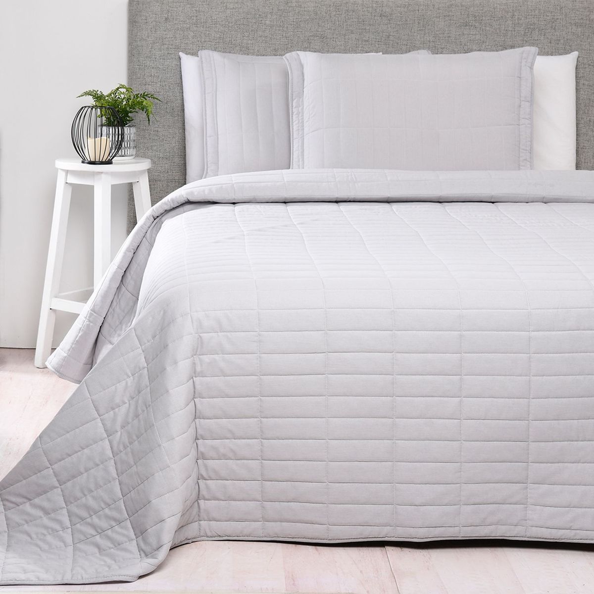 BASEMENT HOME - Cubrecama 100% Algodón Classic