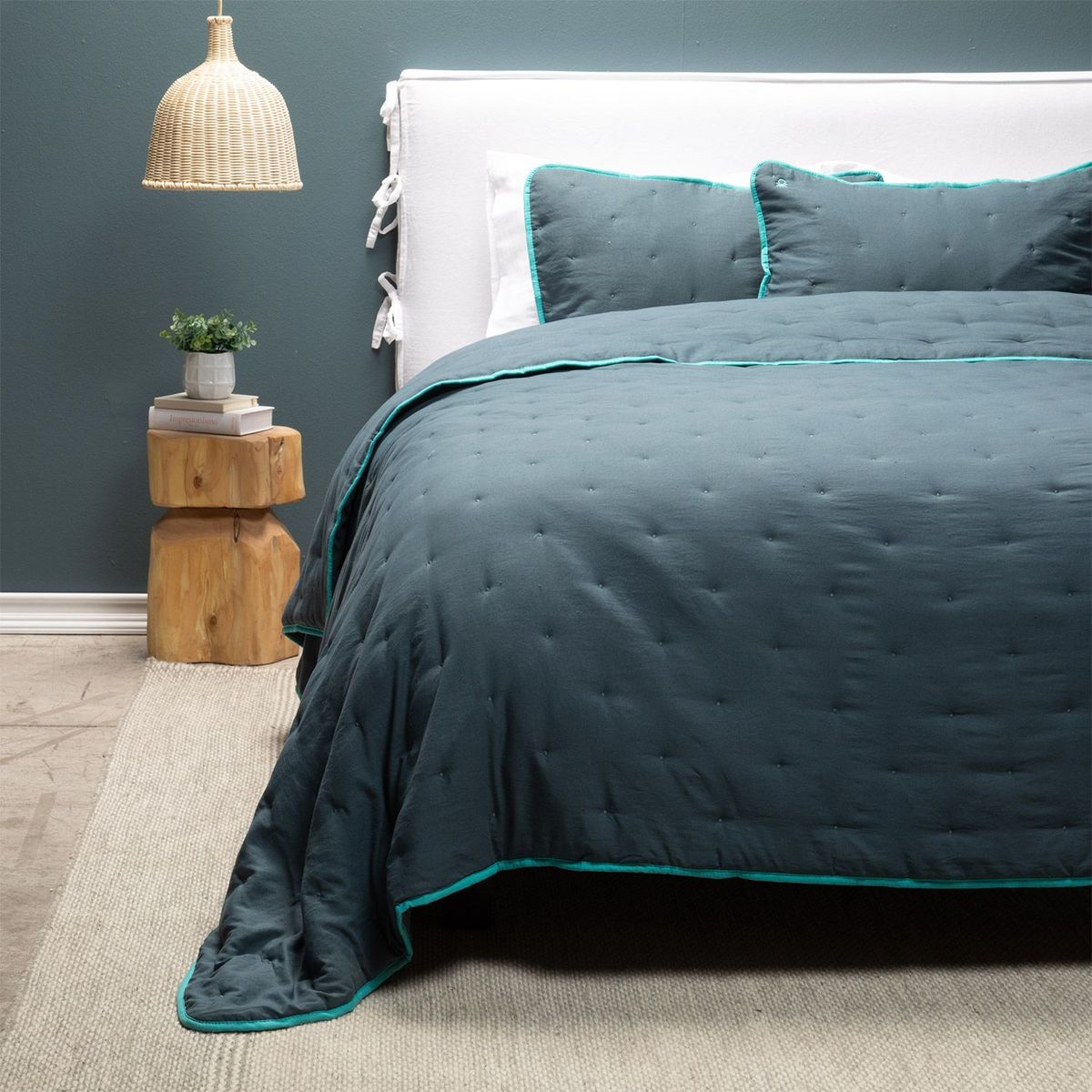 BENETTON - Cubrecama Soffice Piping Benetton