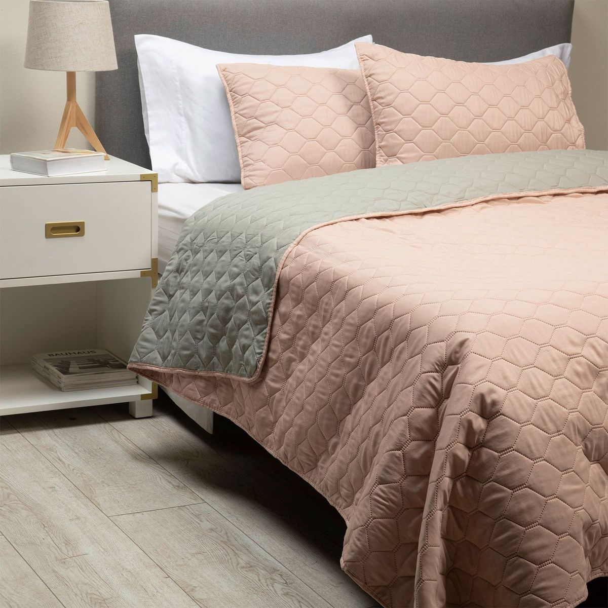 MICA - Cubrecama Heat Press Mica