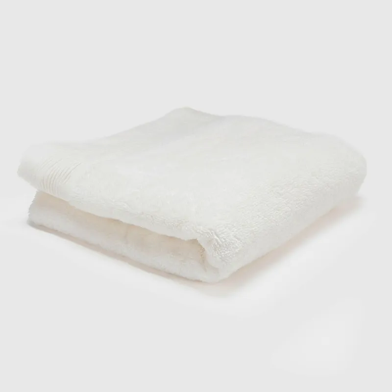 BASEMENT HOME - Toalla de Baño 100% Algodón Egipcio 700gr Basement Home