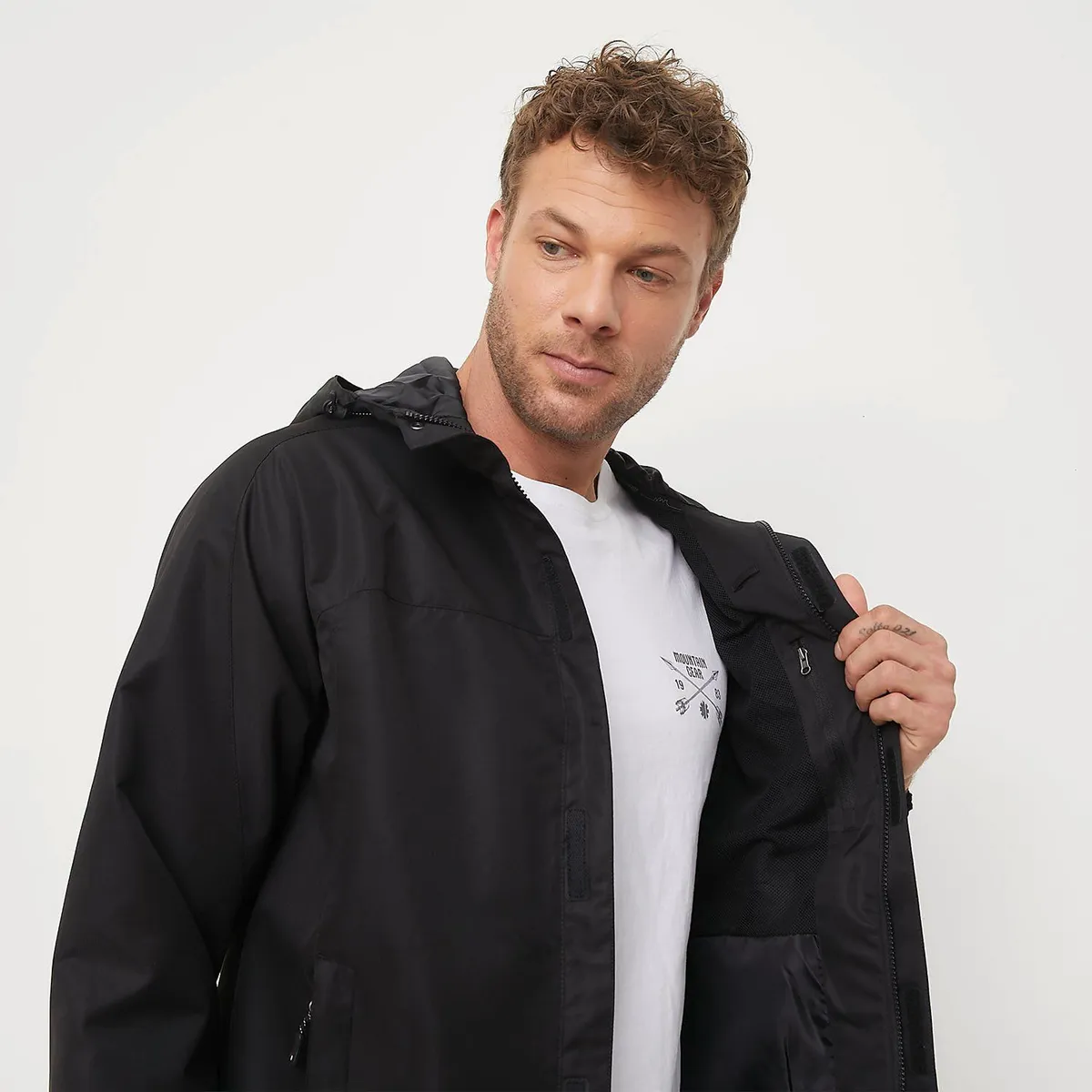 MOUNTAIN GEAR - Casaca Cortaviento Deportivo Outdoor Hombre Diadora