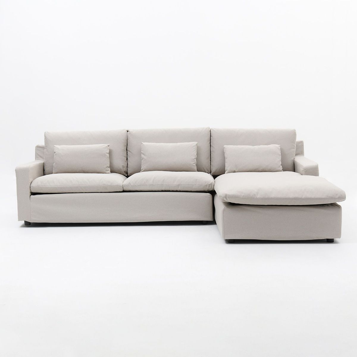 BASEMENT HOME - Seccional Aoki 5 Cuerpos Derecho con Cojines de Plumas